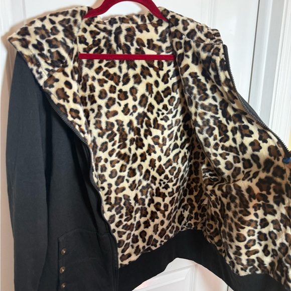 Leopard Lined Black Women's hoodie jacket, size large - Picture 5 of 5
